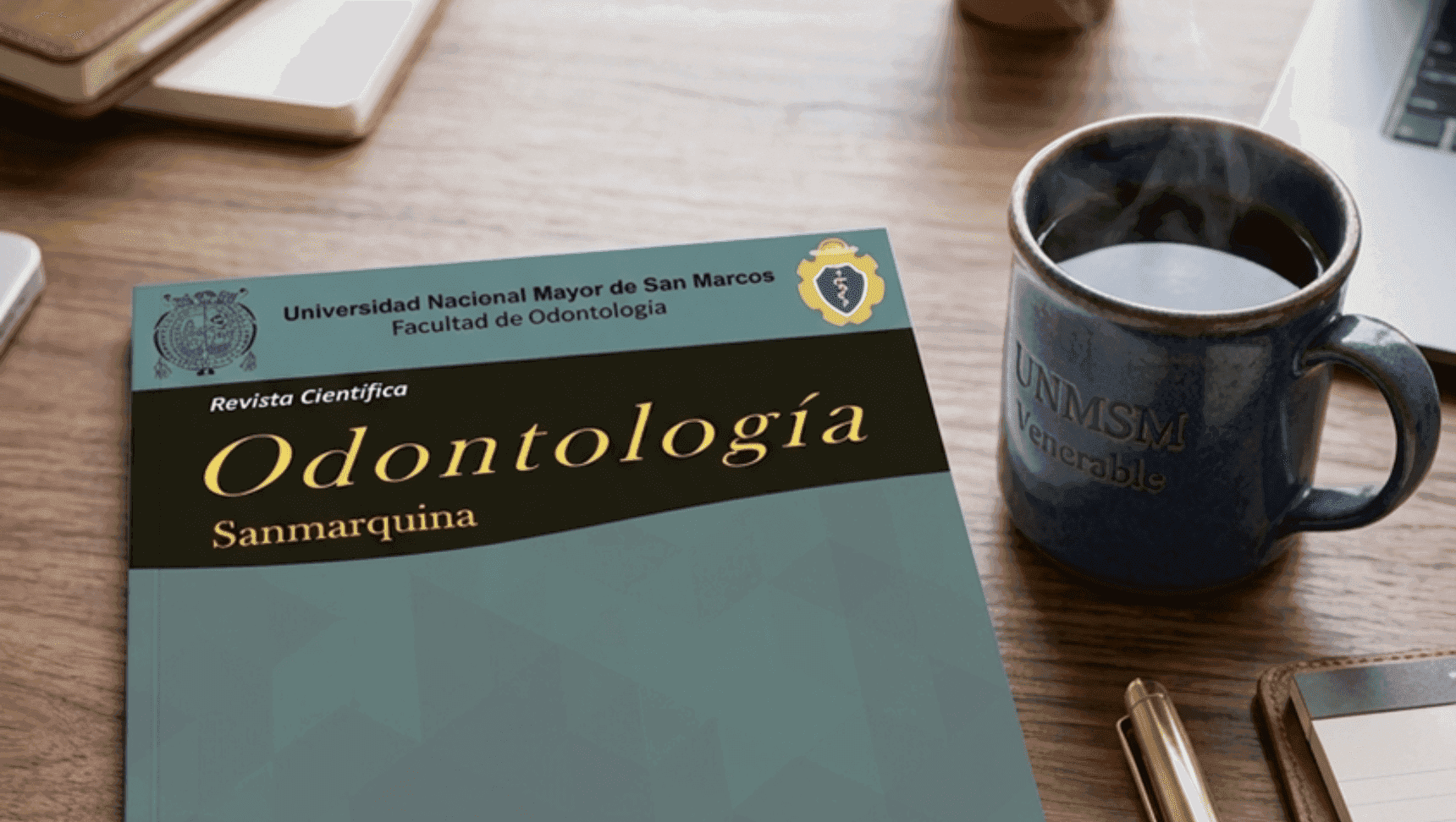 Revista Odontología Sanmarquina publica caso clínico sobre elevación de seno maxilar e implante dental simultáneo